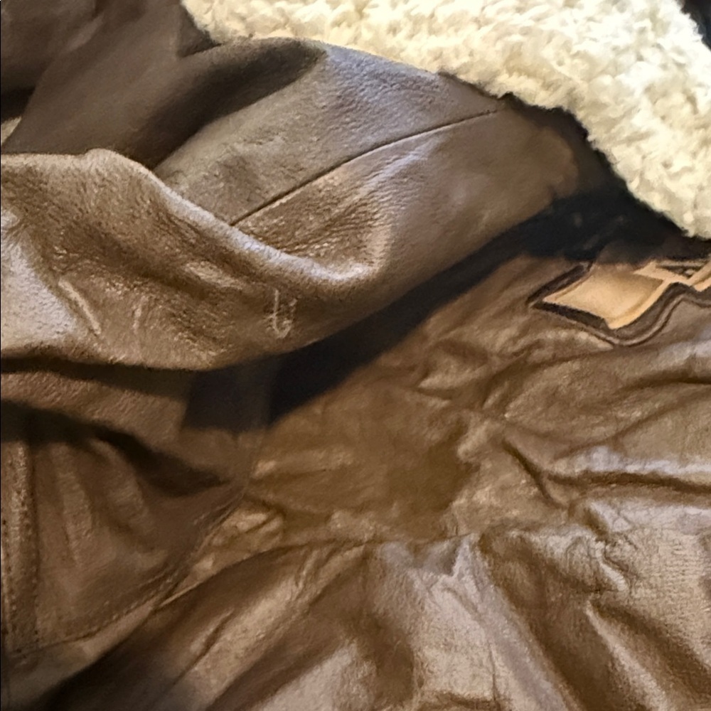 The Bradford Exchange Black Bomber Jacket with Shearling Collar - Picture 4 of 7